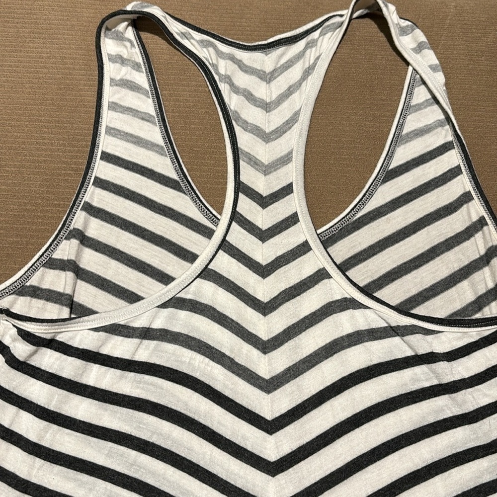 Beyond Yoga Maxi Racerback Chevron Dress - size L - Picture 6 of 7